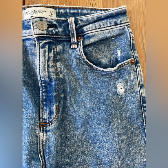 A&F The Super Skinny Ankle High Rise - Picture 4 of 7